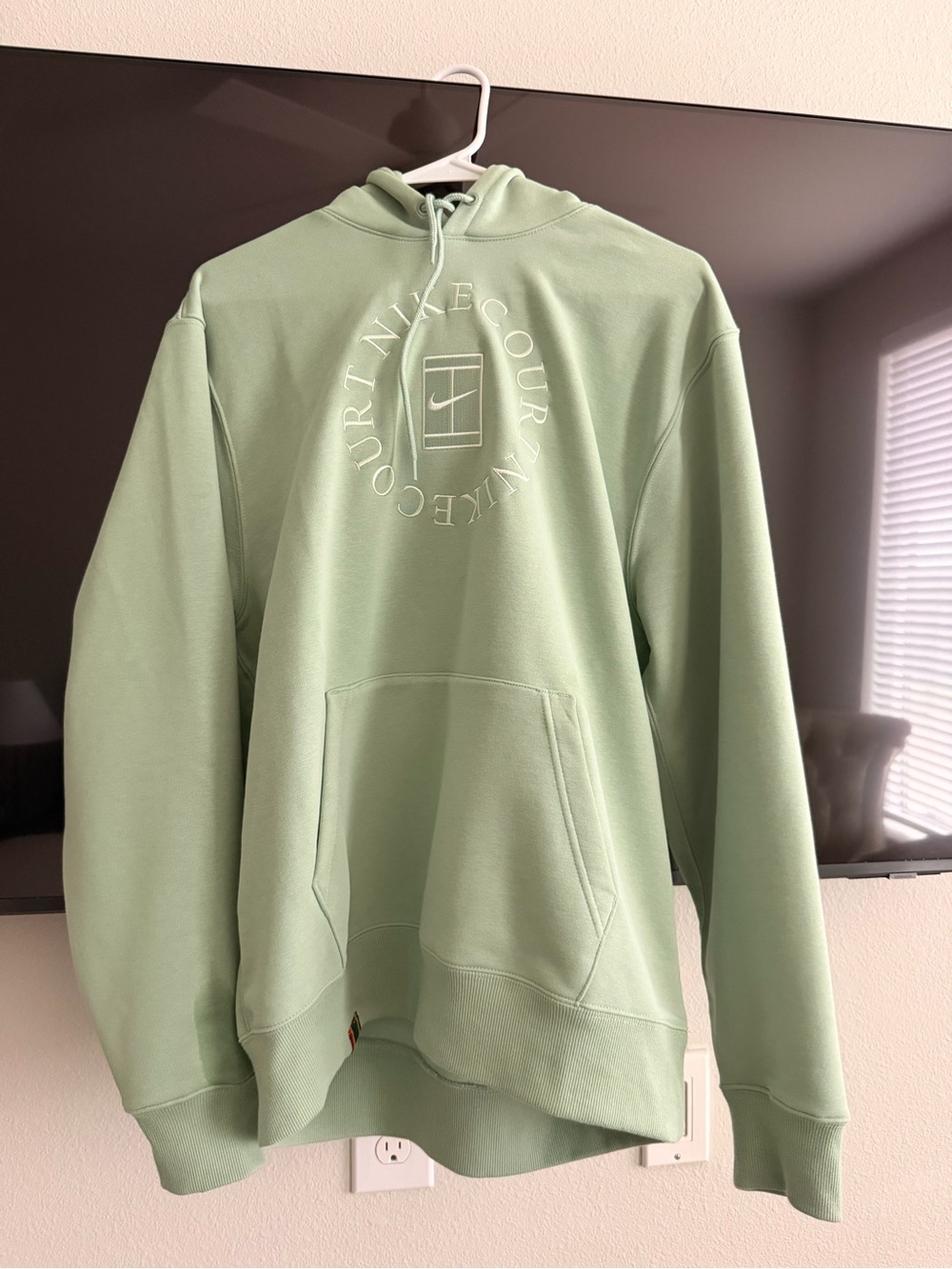Nike Light Mint Green Dri-Fit Pullover Hoodie with Black Swoosh